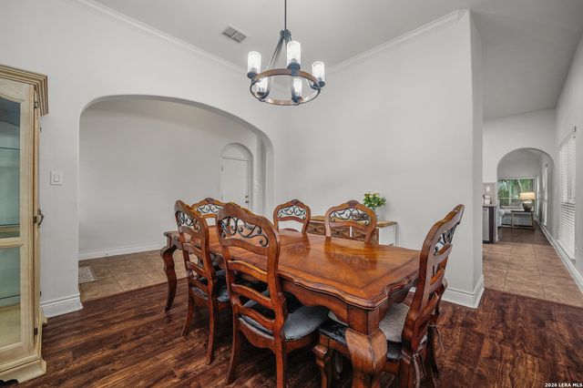 8330 WAYSIDE CRK, San Antonio, TX 78255