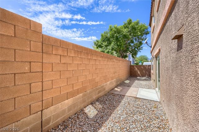 9041 Silken Crests Court, Las Vegas, NV 89149