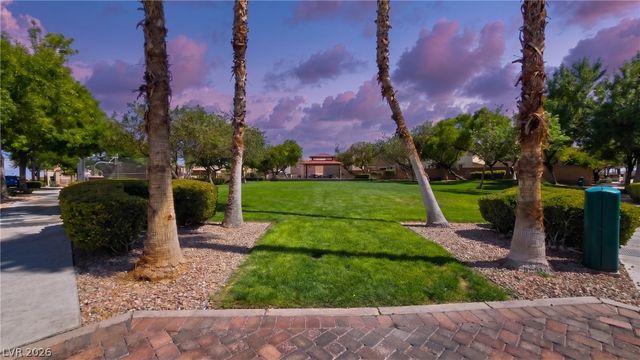 9041 Silken Crests Court, Las Vegas, NV 89149