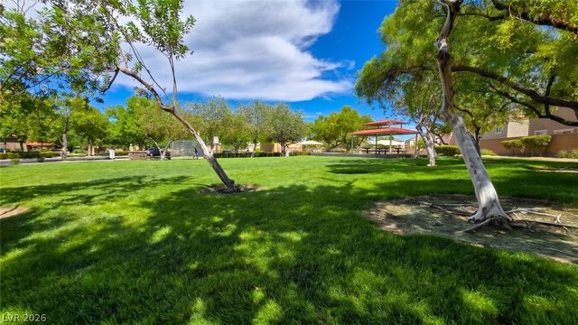 9041 Silken Crests Court, Las Vegas, NV 89149