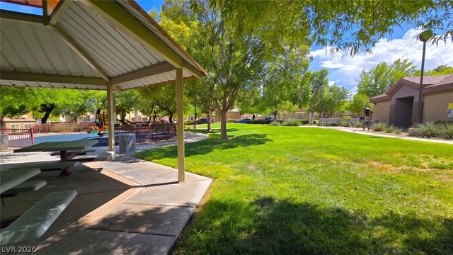 9041 Silken Crests Court, Las Vegas, NV 89149