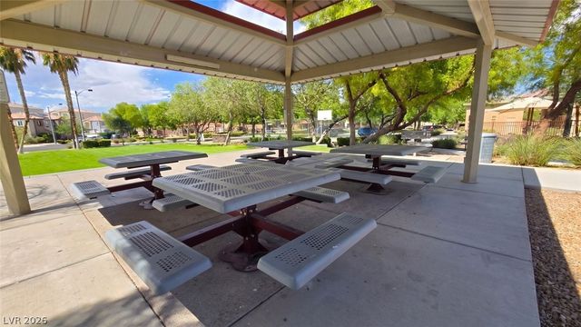 9041 Silken Crests Court, Las Vegas, NV 89149