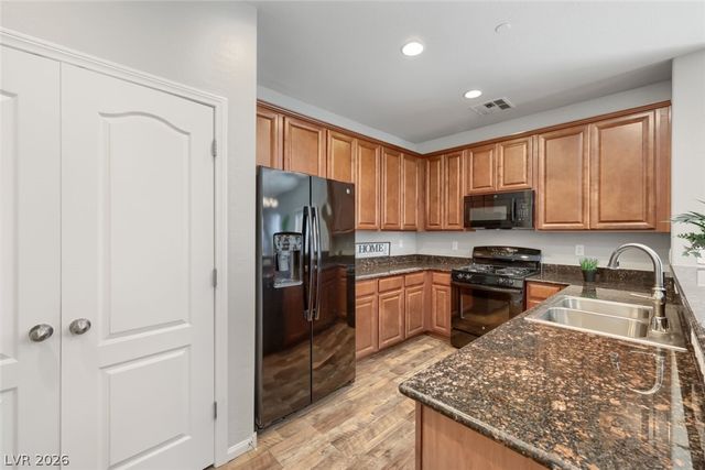 9041 Silken Crests Court, Las Vegas, NV 89149