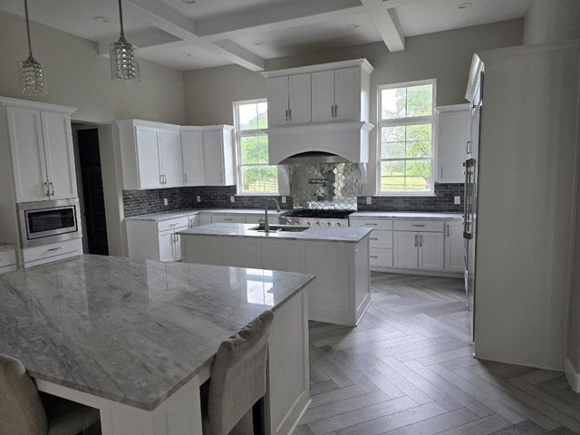 128 Gloria BLVD, Smithville, TX 78957