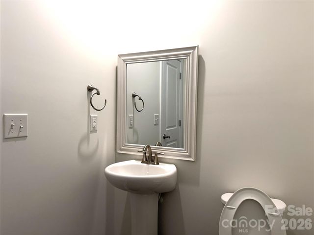 4621 Collingham Drive, Charlotte, NC 28273