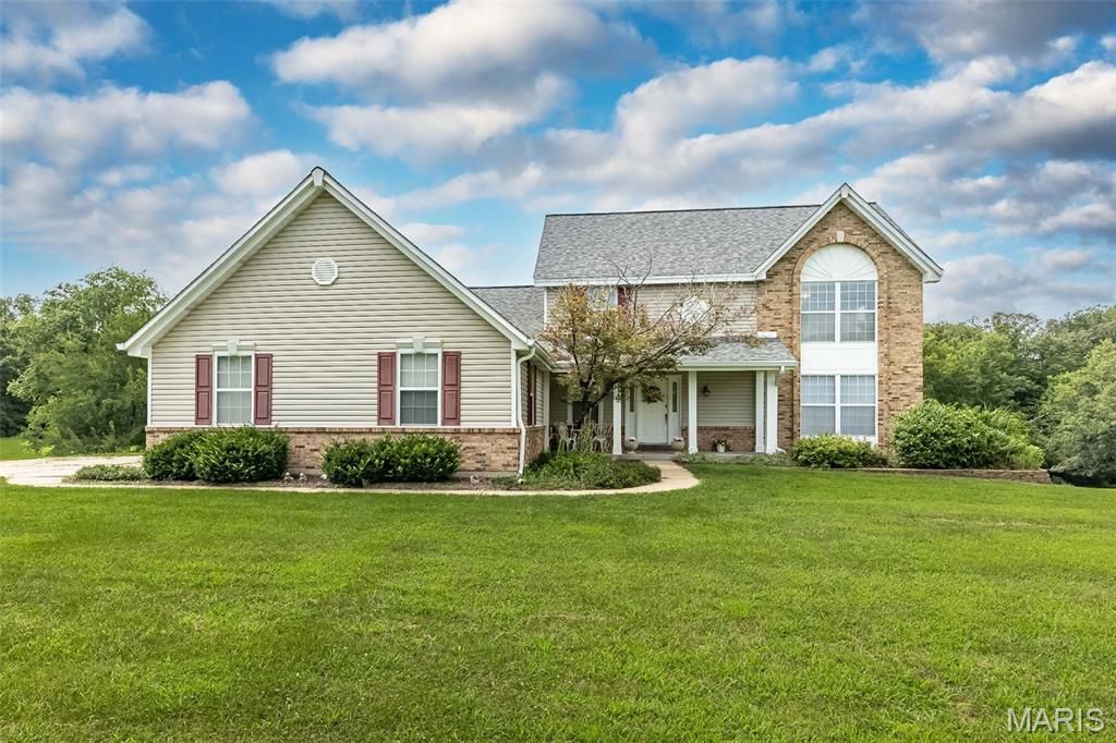 1329 Lakeway Drive, Defiance, MO 63341