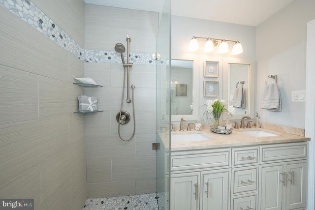 1115 CONCORD AVE, Drexel Hill, PA 19026