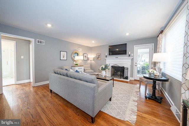 1115 CONCORD AVE, Drexel Hill, PA 19026