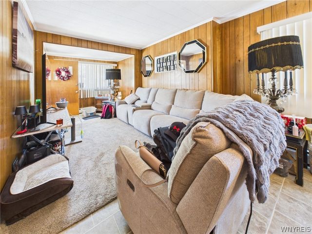 51 Laverack Avenue, Lancaster, NY 14043