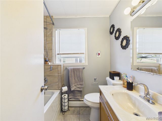 51 Laverack Avenue, Lancaster, NY 14043