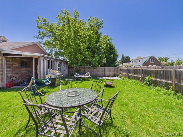 51 Laverack Avenue, Lancaster, NY 14043