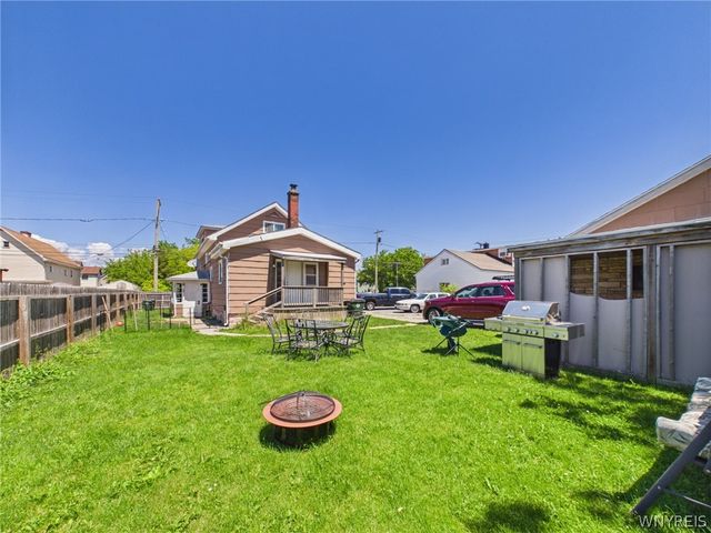 51 Laverack Avenue, Lancaster, NY 14043
