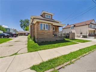 51 Laverack Avenue, Lancaster, NY 14043