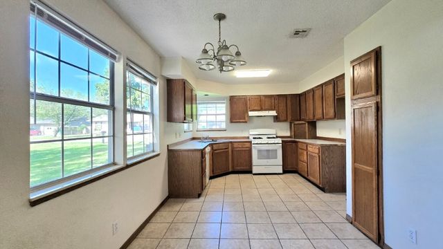 174 Township Drive, Centerton, AR 72719
