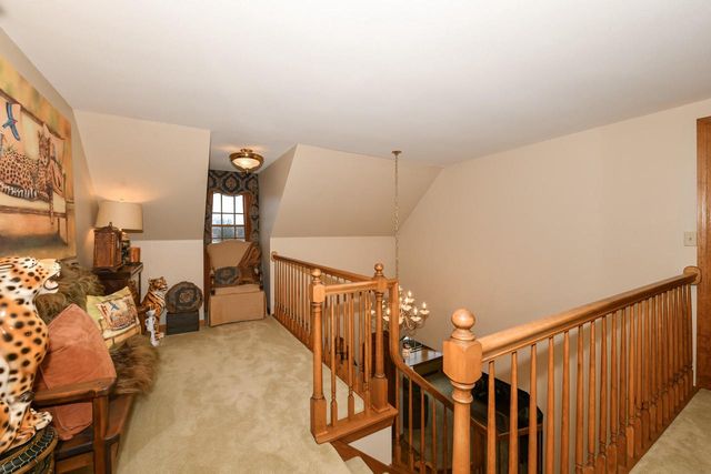 S74W14303 Settler WAY, Muskego, WI 53150