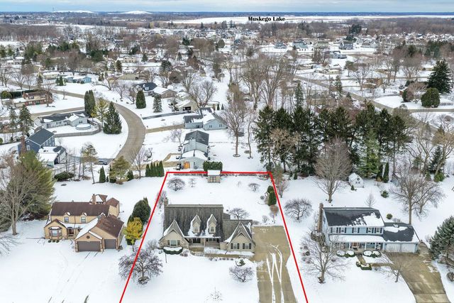 S74W14303 Settler WAY, Muskego, WI 53150