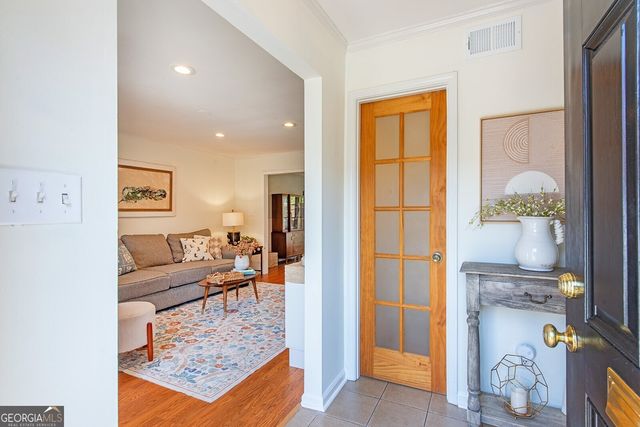 3 Surry County Place NW, Atlanta, GA 30318