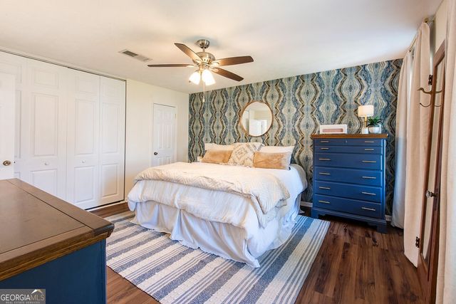 3 Surry County Place NW, Atlanta, GA 30318