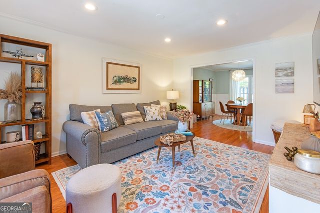 3 Surry County Place NW, Atlanta, GA 30318