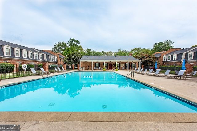 3 Surry County Place NW, Atlanta, GA 30318