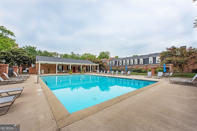 3 Surry County Place NW, Atlanta, GA 30318