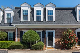 3 Surry County Place NW, Atlanta, GA 30318