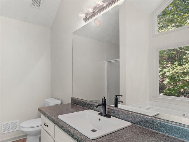 240 Briarcliff Place, Stockbridge, GA 30281