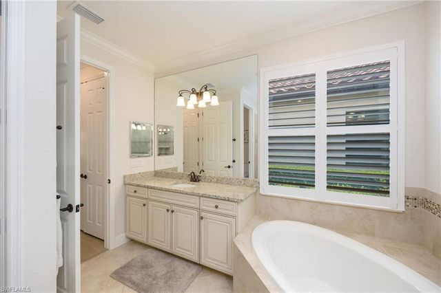 28062 Edenderry CT, Bonita Springs, FL 34135