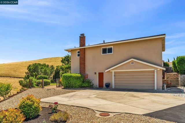 2240 Westwood Ln, Pittsburg, CA 94565