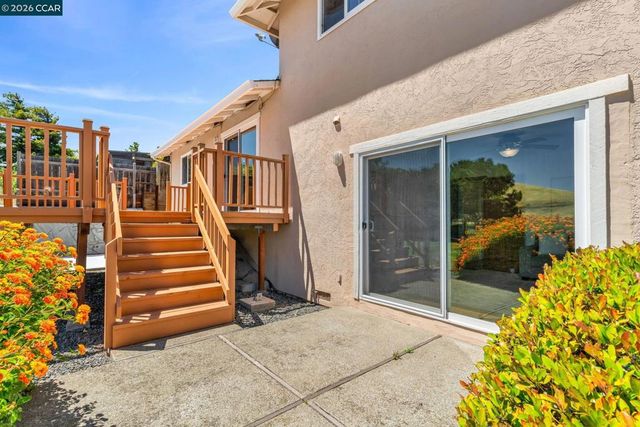 2240 Westwood Ln, Pittsburg, CA 94565