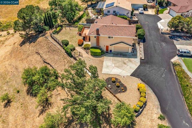 2240 Westwood Ln, Pittsburg, CA 94565