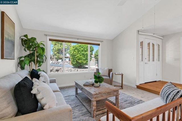 2240 Westwood Ln, Pittsburg, CA 94565