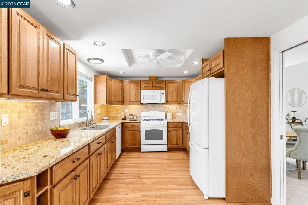 Image 12 of property listing at 2240 Westwood Ln, Pittsburg, CA 94565