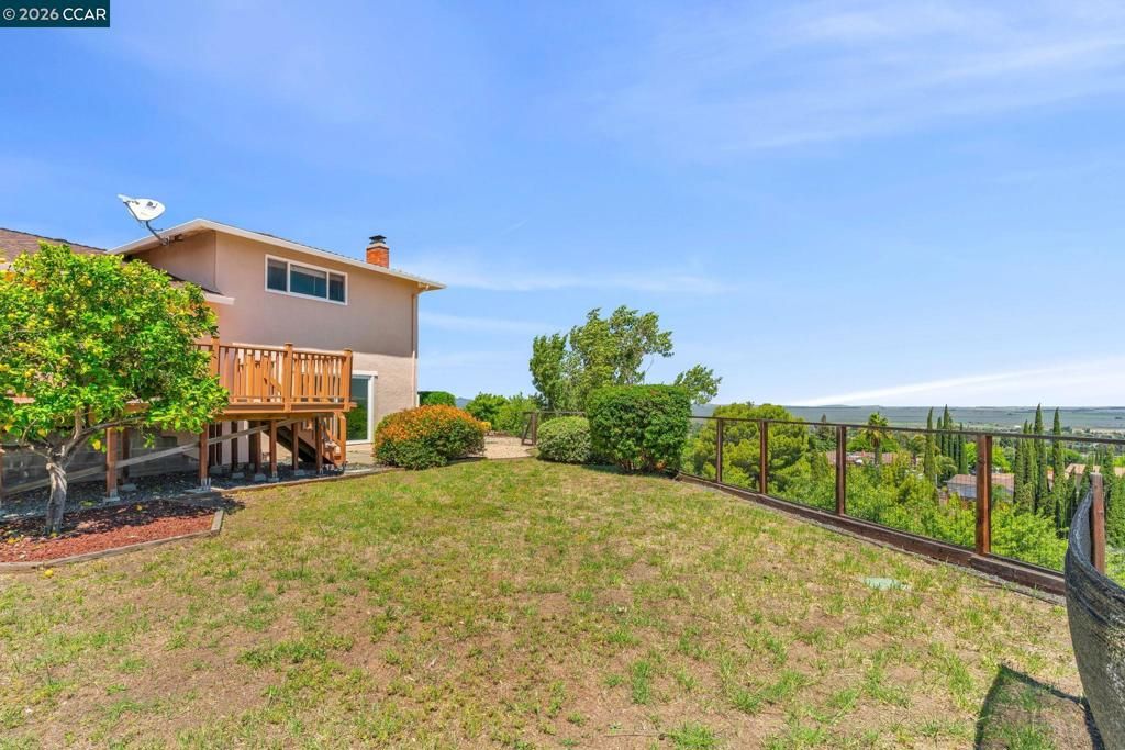 Image 37 of property listing at 2240 Westwood Ln, Pittsburg, CA 94565