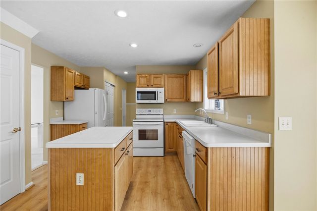 3500 View Pointe Drive, Walworth, NY 14502