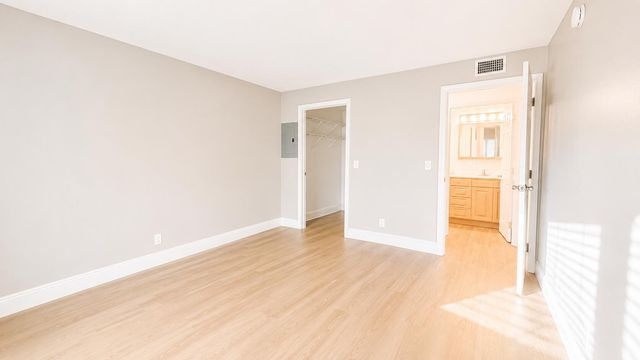 433 SAXONY J Way, Delray Beach, FL 33446