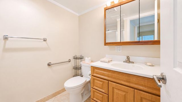 433 SAXONY J Way, Delray Beach, FL 33446