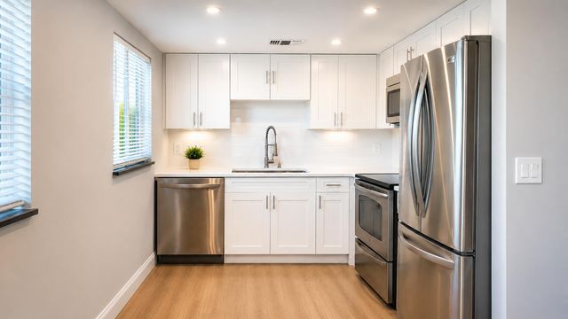 433 SAXONY J Way, Delray Beach, FL 33446