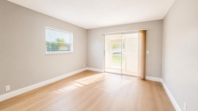 433 SAXONY J Way, Delray Beach, FL 33446