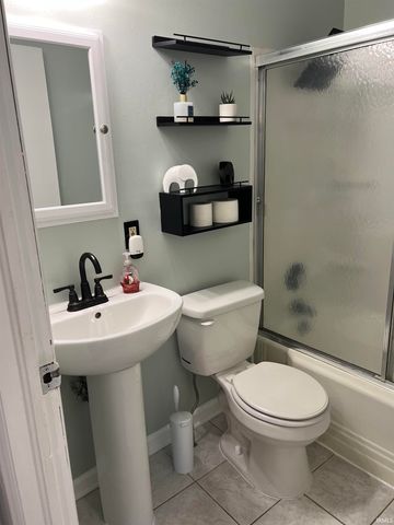 1900 Cass Avenue, Evansville, IN 47714