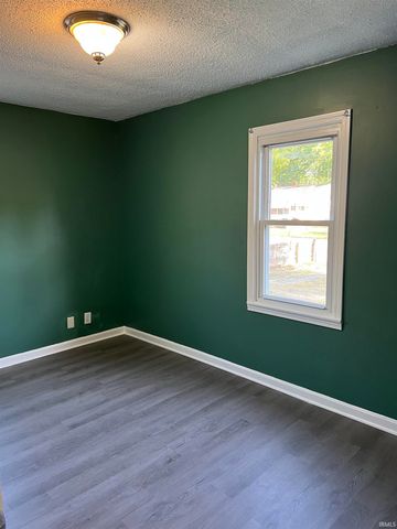 1900 Cass Avenue, Evansville, IN 47714