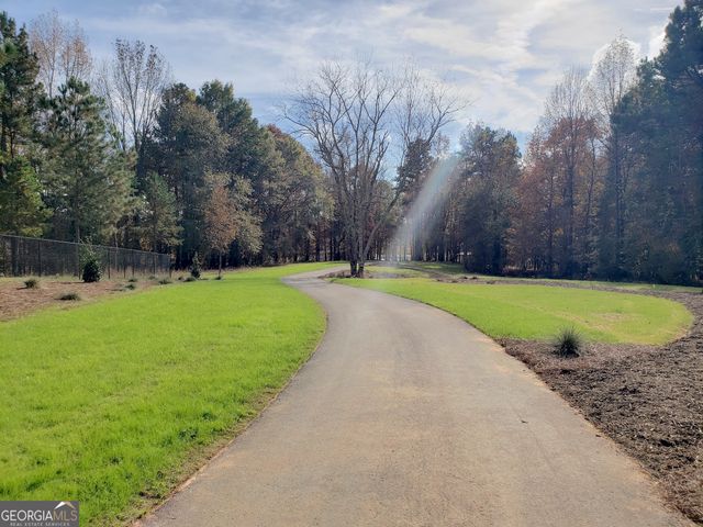 225 Storm Lane, Hoschton, GA 30548