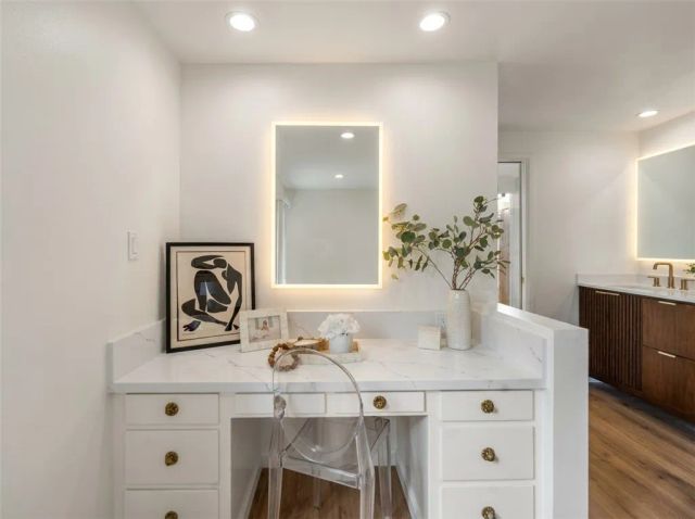 18931 Mayall Street, Northridge, CA 91324