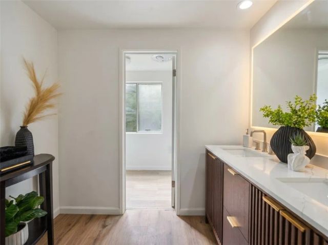 18931 Mayall Street, Northridge, CA 91324