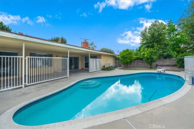 18931 Mayall Street, Northridge, CA 91324
