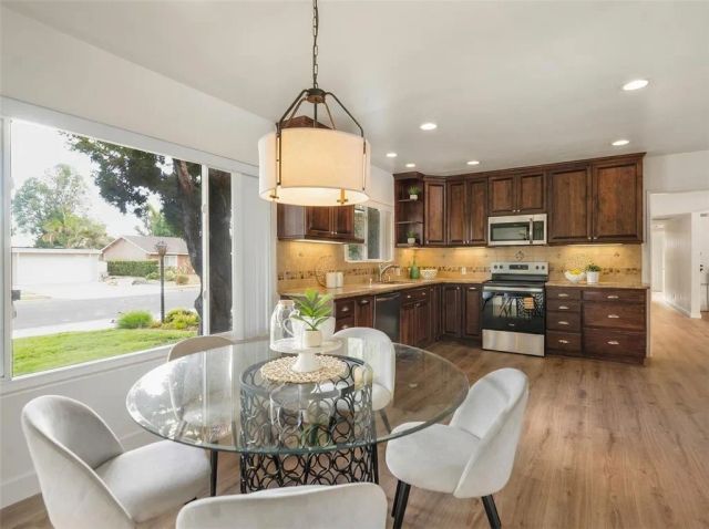 18931 Mayall Street, Northridge, CA 91324