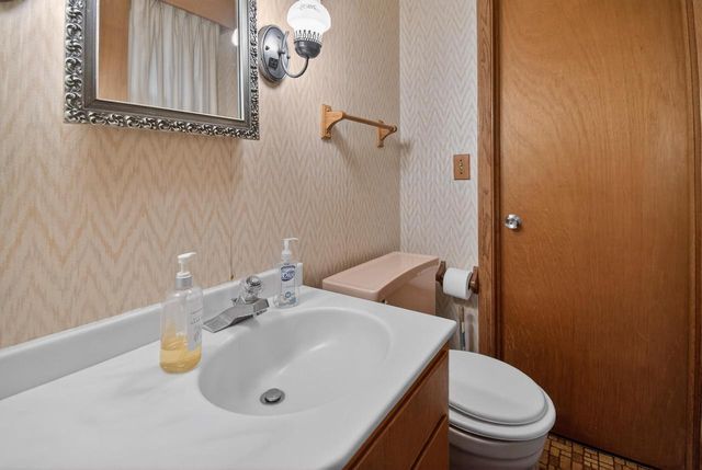 7954 45th AVENUE, Kenosha, WI 53142