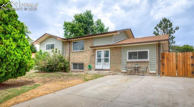 6530 President Avenue, Colorado Springs, CO 80911