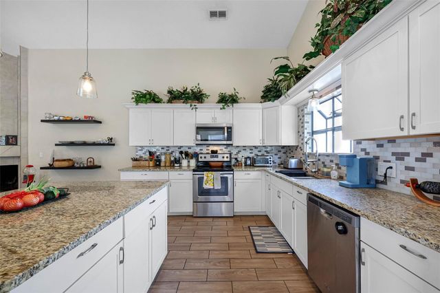 413 MANOR BOULEVARD, Palm Harbor, FL 34683