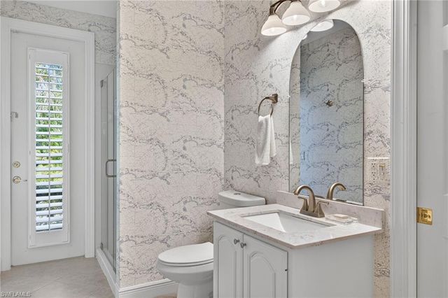 2229 Goshawk CT, Naples, FL 34105